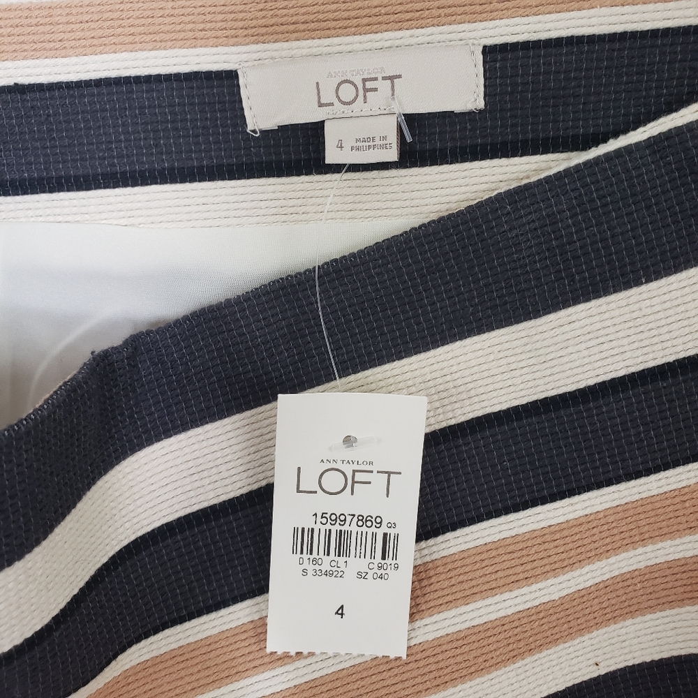 Ann Taylor LOFT Striped Woven Pencil Skirt (Sz 4) - Picture 4 of 4